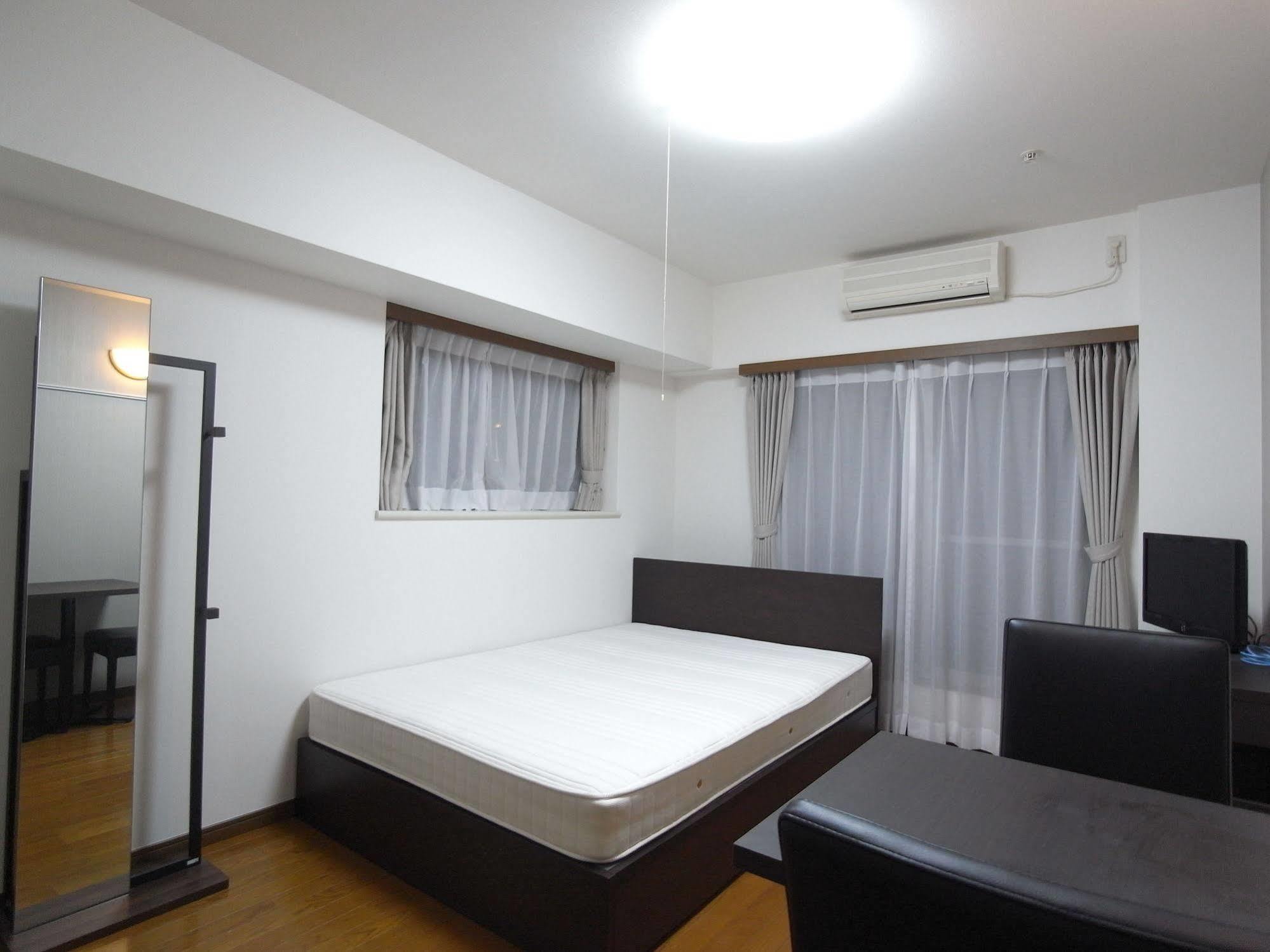 Palace Studio Shinjuku Parkside Tokyo Esterno foto